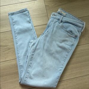 Levi's Women's Light Blue Skinny Jeans Size 30x30